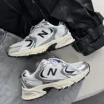 Tênis New Balance 530 - Silver Chrome