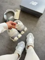 Tênis New Balance 9060 - Cloud White - Imagem 2