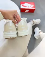 Tênis Nike Running - Off White Caramelo - Imagem 3